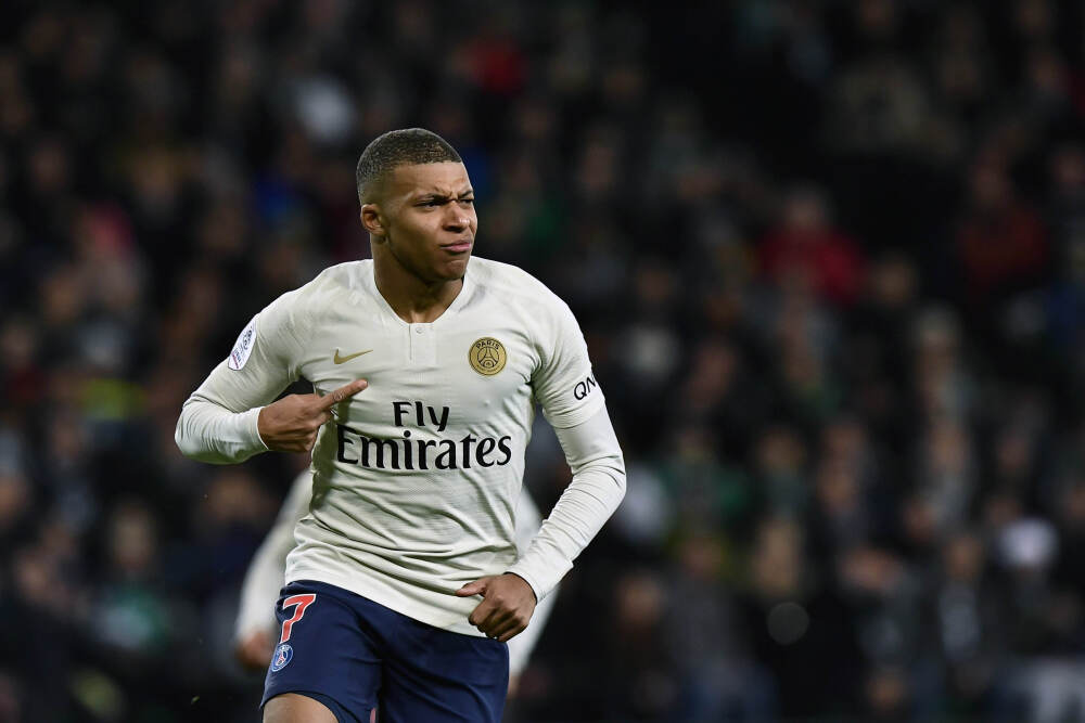 巅峰身价8000万！恩昆库身价降至3200万欧，加盟米兰半年14场1球